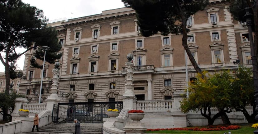 Sport e sicurezza, firmato il protocollo tra polizia e Coni per «diffondere la cultura sportiva»