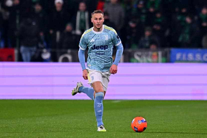 Galatasaray Keen on Underperforming Juventus Midfielder