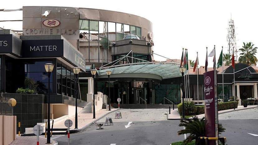 More than 100,000 Britons register for help in Middle East