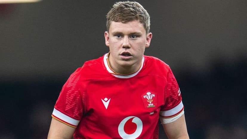 Wales Considers Costelow Recall and Hamer-Webb Debut for Six Nations