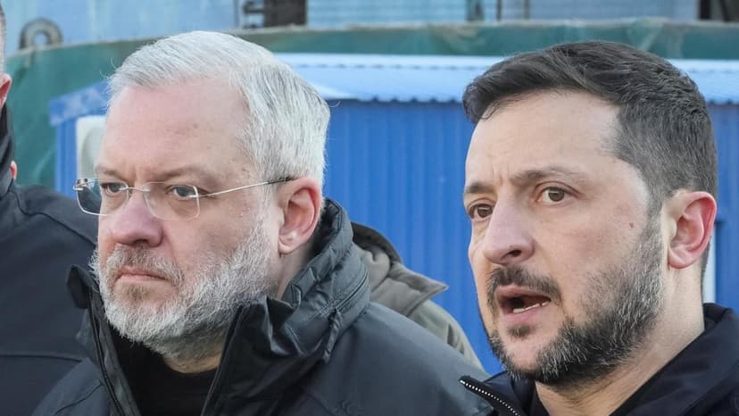 Ukraine Detains Ex-Minister in Widening Corruption Probe