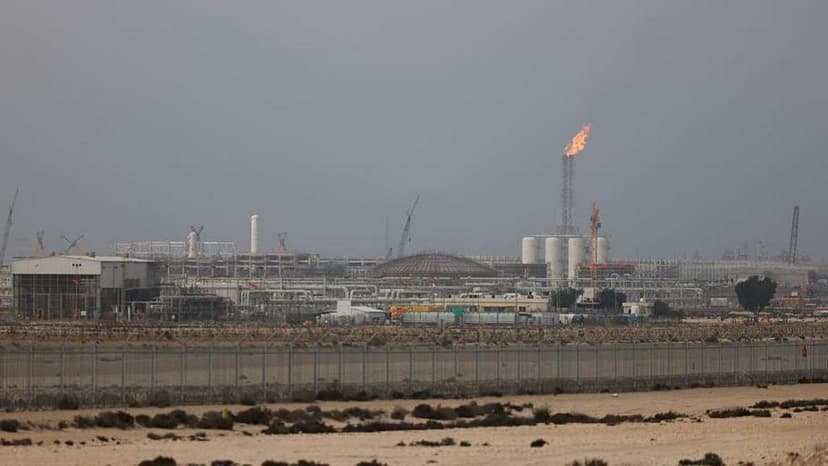 Oil price jumps after Qatar warns all Gulf production could stop within days