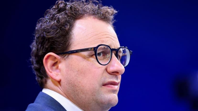 Anthropic and Pentagon Feud Over AI Work Escalates