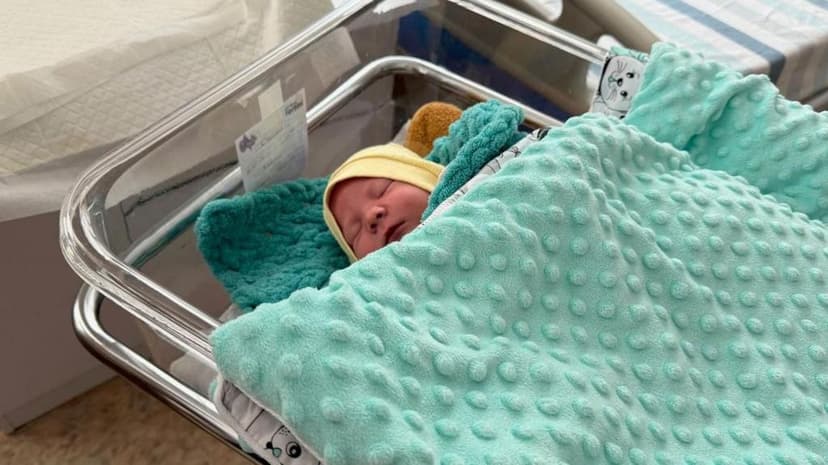 Ukraine Funds Sperm Freezing for Troops Amid Demographic Crisis