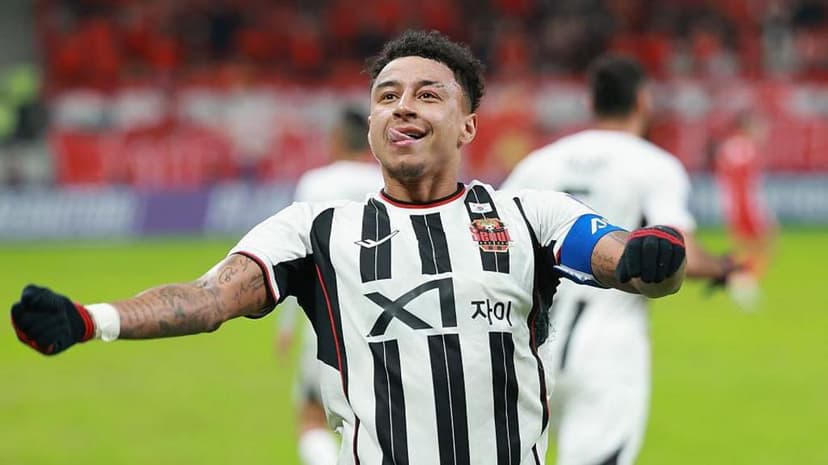 Corinthians in talks with ex-Man Utd midfielder Lingard