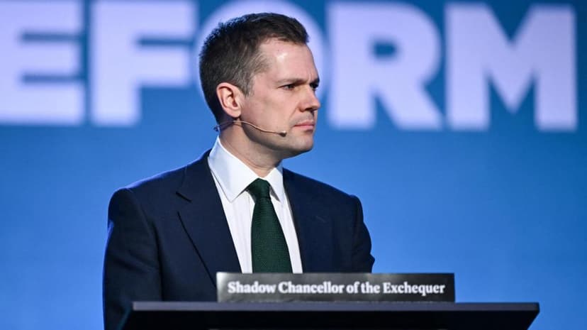 UK Government Reforms Budget Watchdog to Reassure Markets