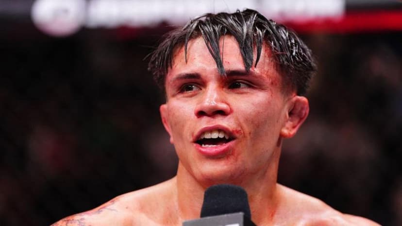 Kavanagh Prepares for 'Legendary' Fight Against Moreno in Mexico City