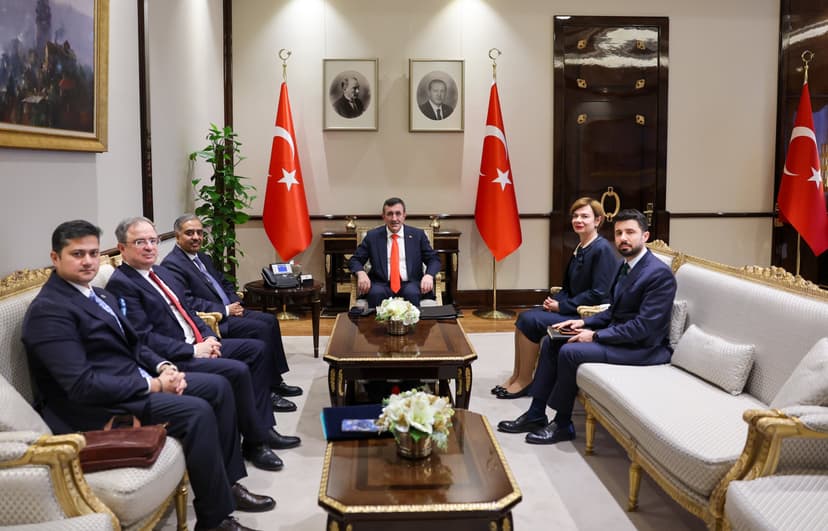 Türkiye pledges strong support for reforms to strengthen D-8