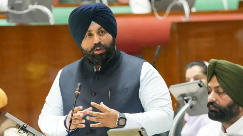 Punjab Education Minister Assures Teachers Amid TET Protests