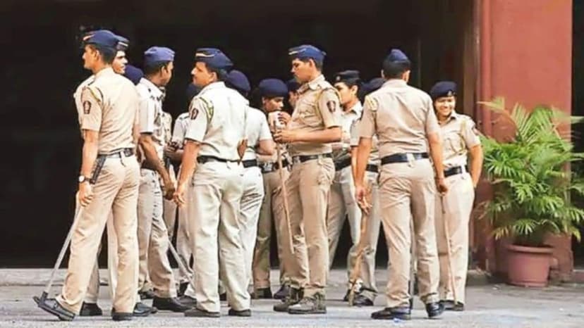 Man arrested for hoax bomb threats to schools and courts in Bengal