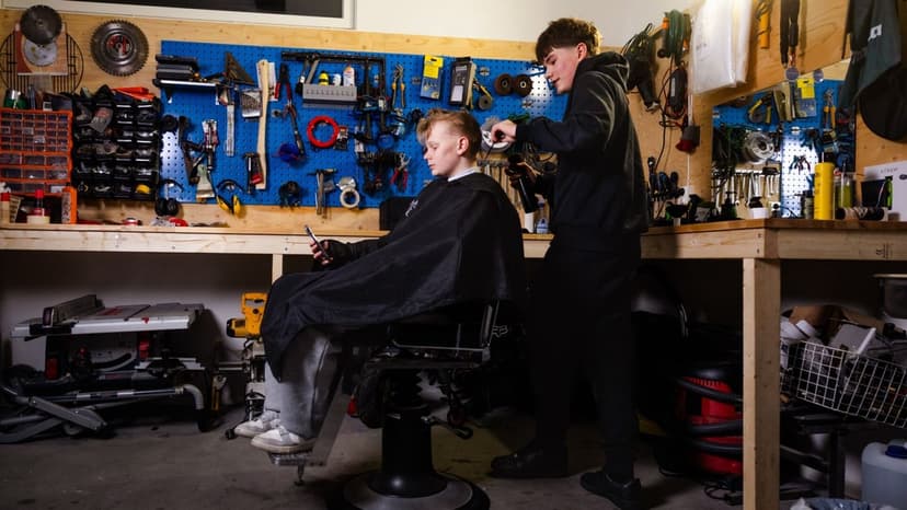 Parturipojat | Teinipojat hullaantuivat parturointibisneksestä