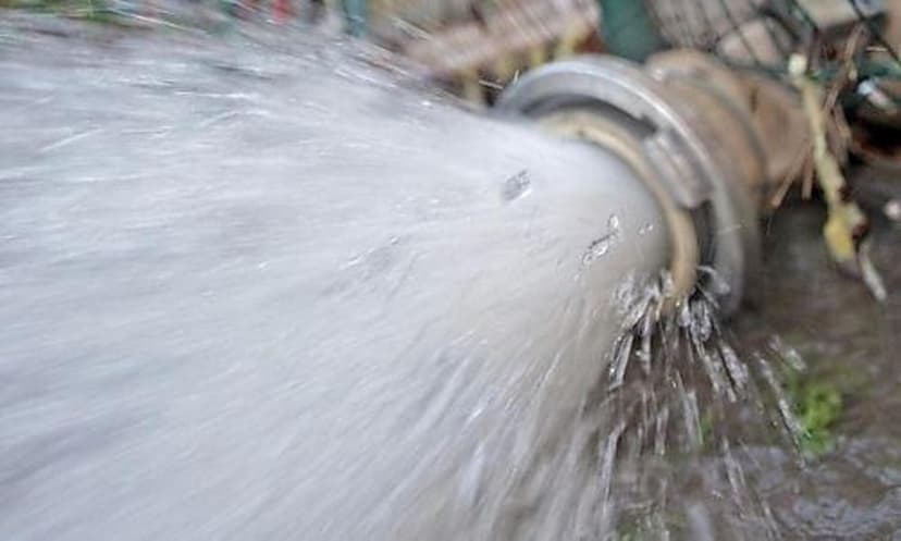 Water Pipe Burst Causes Traffic Disruptions in Vienna