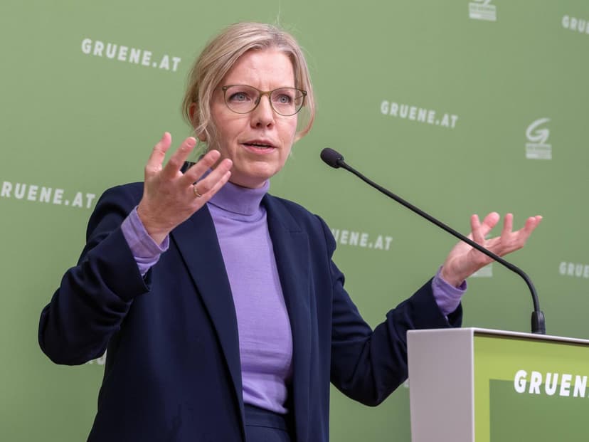 Austrian Greens Criticize Government's Women's Policy
