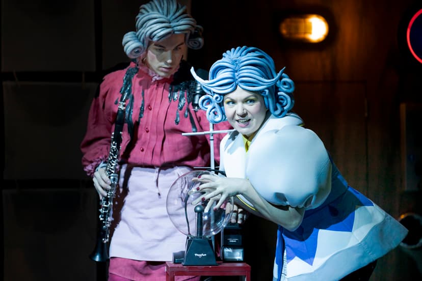 Musik Theater an der Wien Stages 'Holle!'