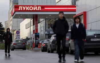 London Extends Sanctions Waiver for Lukoil Operations Until August