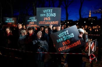 France Moves Closer to Legalizing Euthanasia