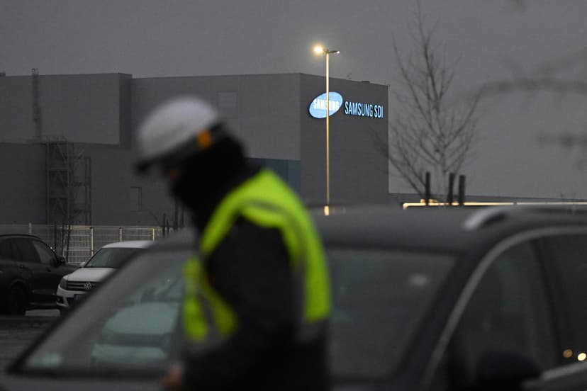 Samsung's EV Battery Production Struggles Globally, Including Hungary