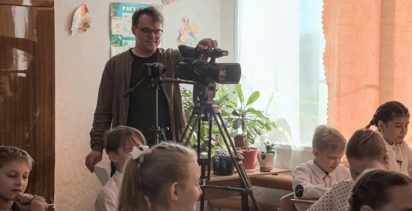 Documentary on Anti-Putin Teacher Highlights Russian War Propaganda in Schools