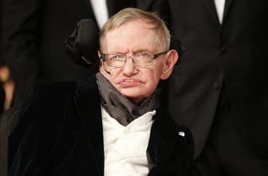 It turned out who the bikini women next to Stephen Hawking are in the photo from the Epstein files