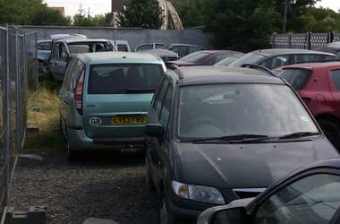 Millions of Decommissioned Cars Disappear from EU Annually, Many Head to Africa