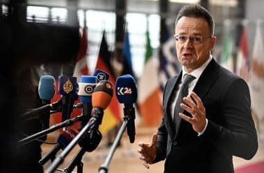 Hungarian Foreign Minister addresses citizens stranded in Middle East