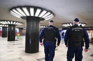 Több rendőr lesz itthon is az utcákon az iráni helyzet miatt