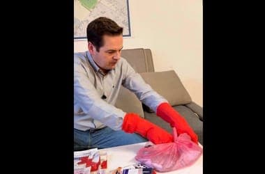 Fidesz Candidate Németh Balázs's Campaign Focuses on Dog Feces