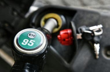 Hungarian Opposition Calls for Fuel Tax Reduction Amid Rising Oil Prices