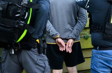 Former Director and Partner of Hungarian Reformatory Remain in Custody