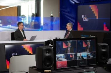 EUfória Podcast Discusses EU's Self-Reliance and Global Vulnerability