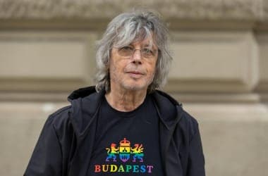 János Bródy Predicts Significant Change After Hungarian Election