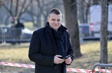 Hungary's Menczer Criticizes Ukraine for Treating Hungarian Investigation Committee as Tourists