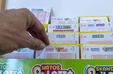 Hungarian Six-Number Lottery Strategy Using Multiples of 5