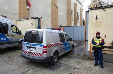 Former Director of Szőlő Street Reformatory and Partner Remain in Prison