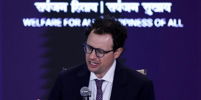 Trump Orders Halt to Military Use of Anthropic AI Amid Access Dispute