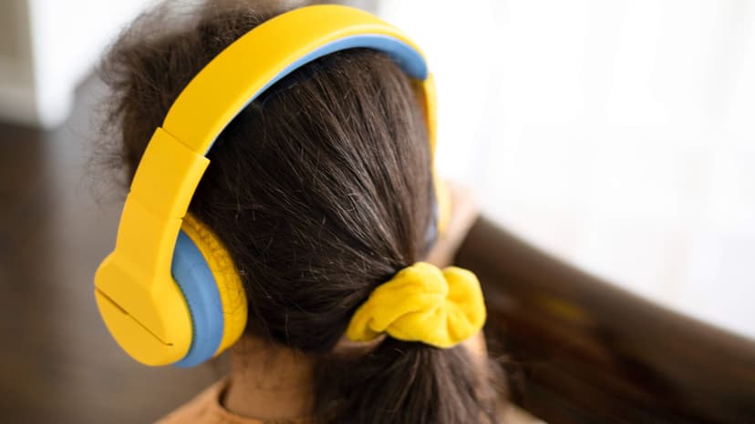 Harmful Chemicals Detected in Headphones, Luxembourg Environmental Agency Responds
