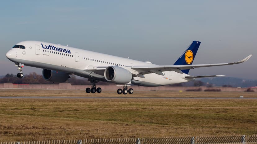 Lufthansa Flight Diverted from Riyadh to Cairo Due to Security Concerns