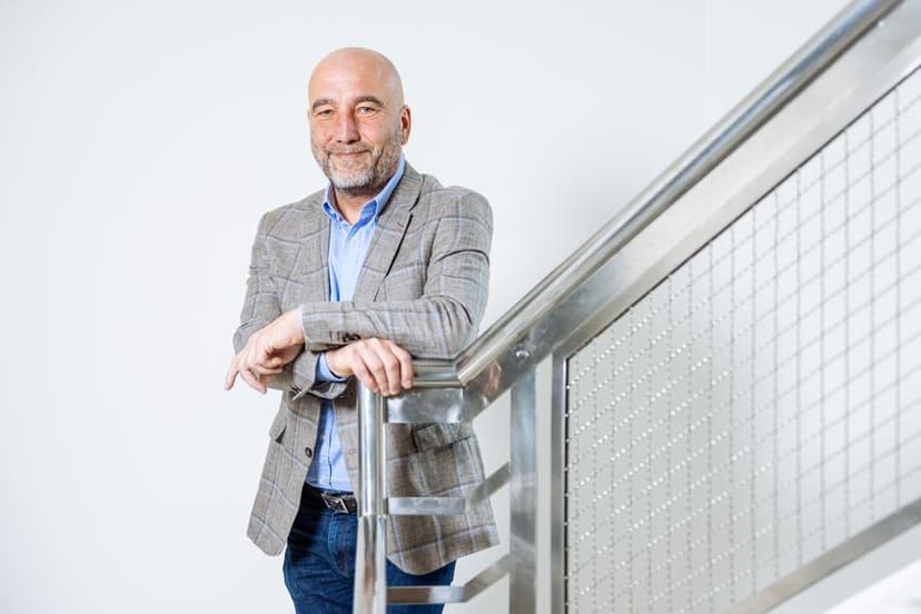 Zdeněk Kabátek to step down as head of VZP health insurance company