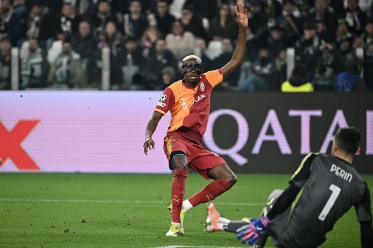 Galatasaray survive Juve scare to squeeze into Champions League last 16