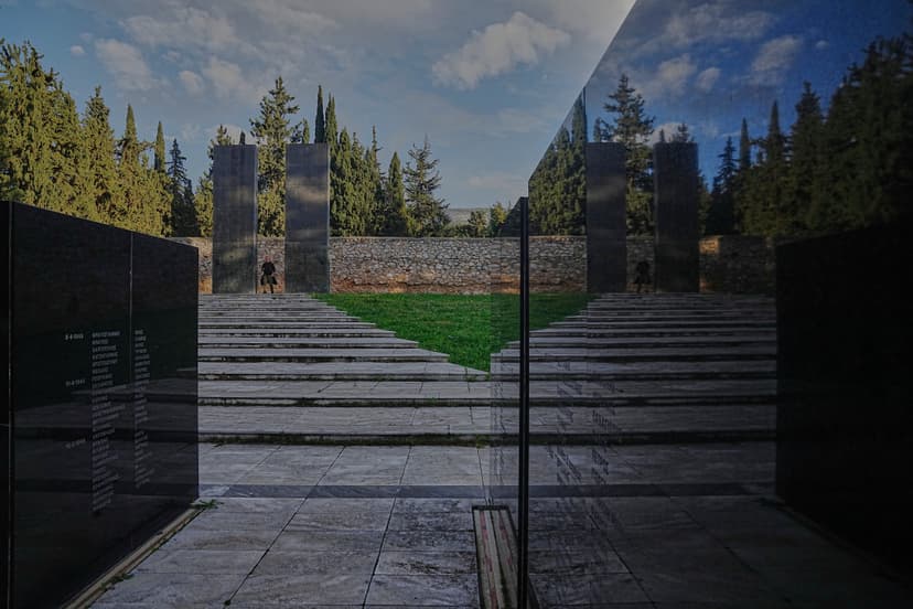 Greece Acquires WWII Nazi Execution Photos from Belgian Collector