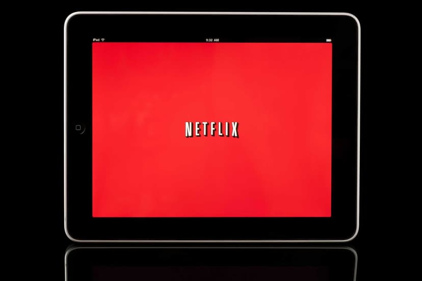 Billionaire Philippe Laffont Is Buying Up Netflix Stock. Should You?