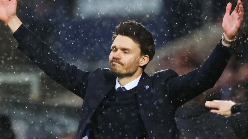 Rohl on McCowan claim, derby loser still in race & Rangers 'on fire'