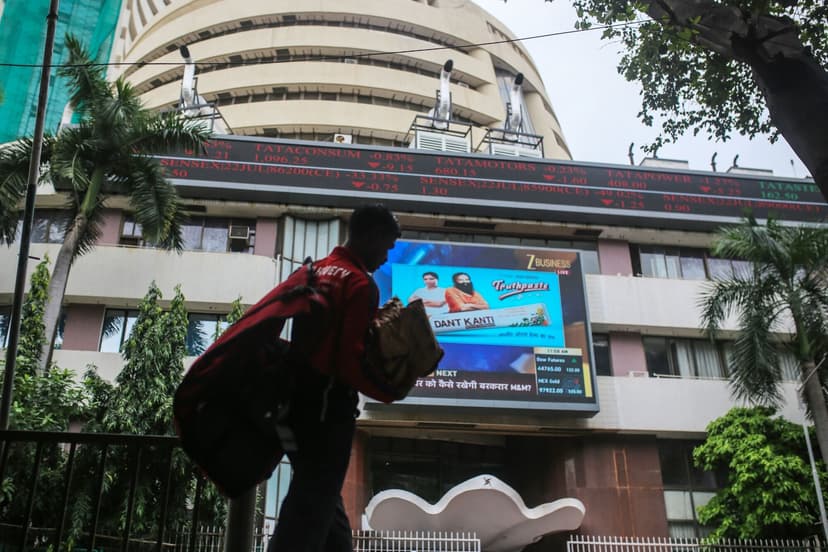 Indian Stocks Erase US Trade Deal Gains on Middle East Conflict