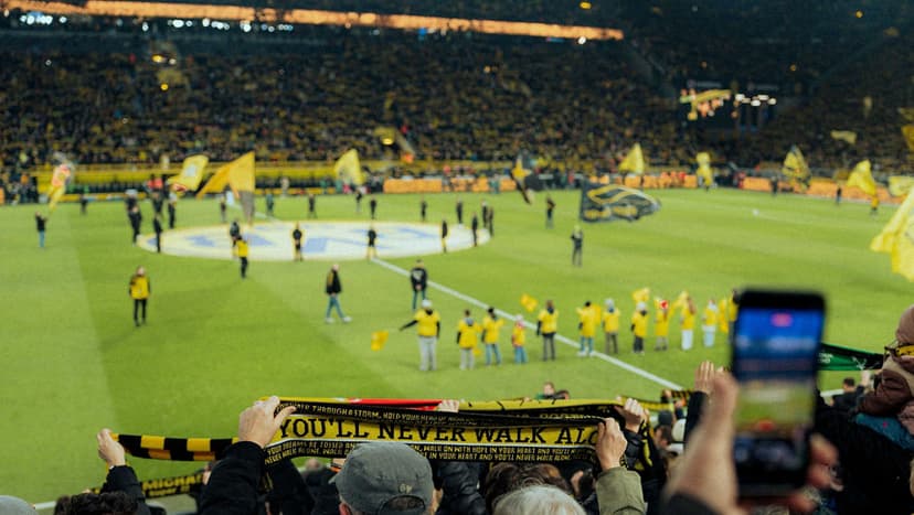 Sky broadcasting, Jablonski refereeing, public transport on strike, resale market open