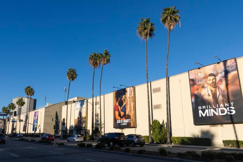 Paramount Still Pursuing WBD Acquisition Amid CBS Interview Controversy