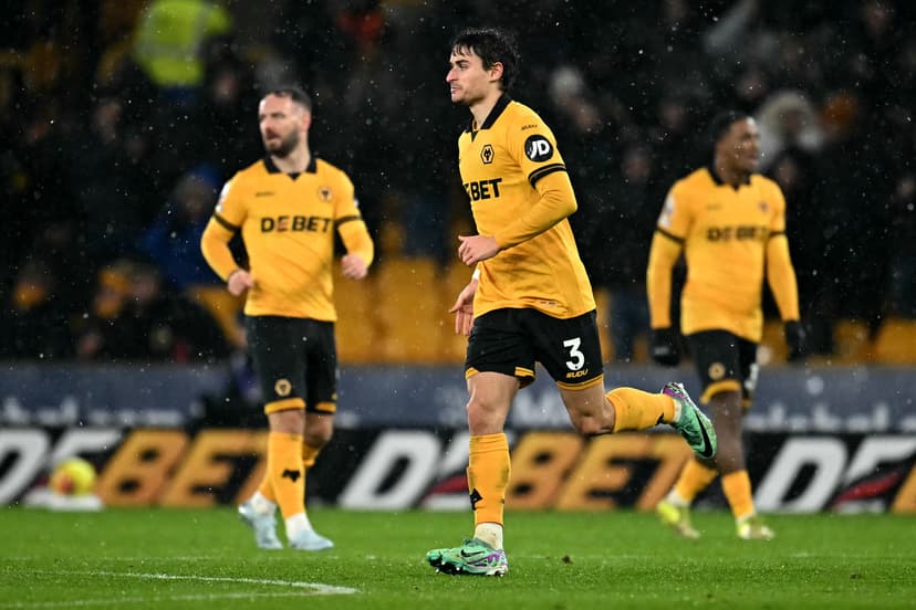 Arsenal Secures Victory Against Wolves in Premier League Match