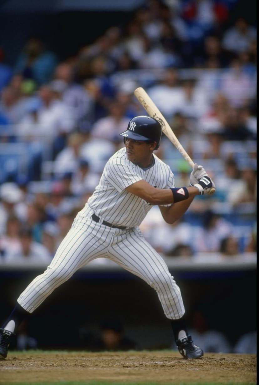 Yankees Celebrate Birthday of Former Player Oscar Azócar