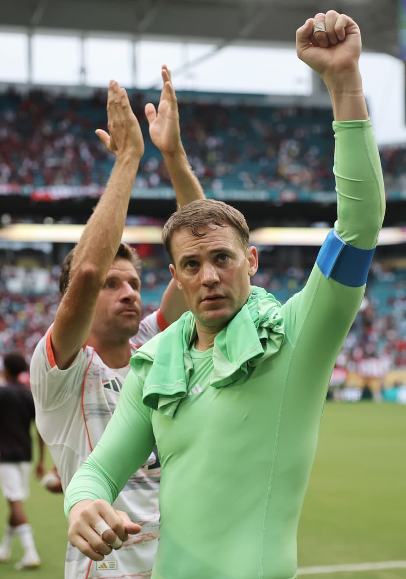 Bayern Munich Considers Front Office Return for Thomas Müller and Manuel Neuer