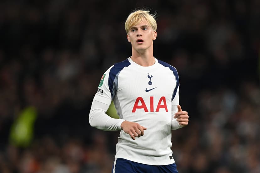 Tottenham Hotspur Sets £57M Price Tag on Midfielder Lucas Bergvall