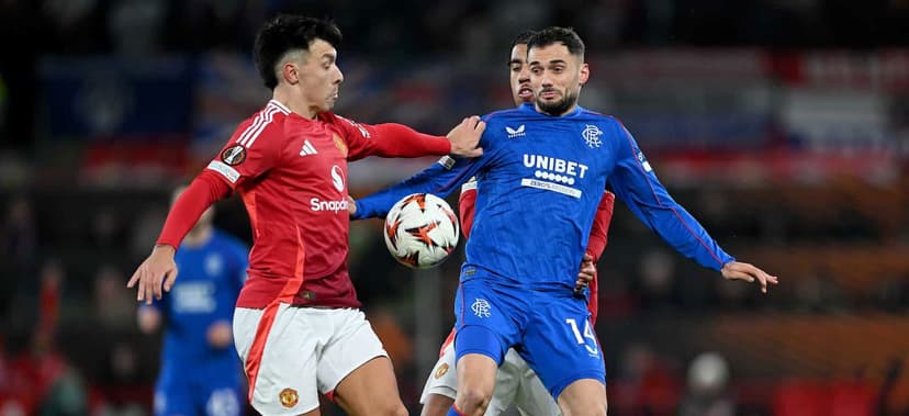 Lisandro Martinez update provided by Carrick ahead of Newcastle tie
